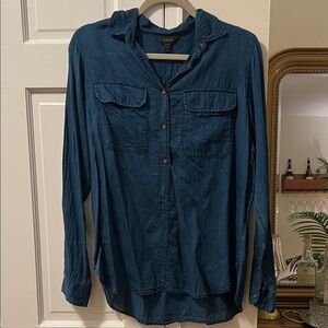 J. Crew Indigo Blue Lightweight Button-Front Shirt size 6